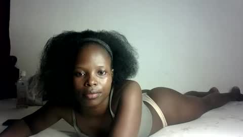 Melly online show from 02/10/25, 06:56