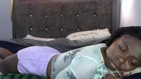 prettynancy19 online show from 01/12/26, 02:44