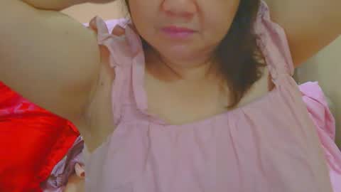 Snapshot of prettynhing chatting on 05/09/26, 01:38 Nhing online show from 05/09/26, 01:38