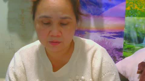 Snapshot of prettynhing chatting on 07/15/26, 11:37 Nhing online show from 07/15/26, 11:37