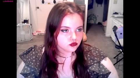 pretttypearl online show from 09/09/25, 09:20