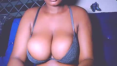Snapshot of prettypussyblink chatting on 07/20/26, 02:26 pretty pussy online show from 07/20/26, 02:26