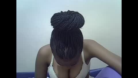 Snapshot of prettyqueenn1 chatting on 01/13/25, 11:30 sharon online show from 01/13/25, 11:30