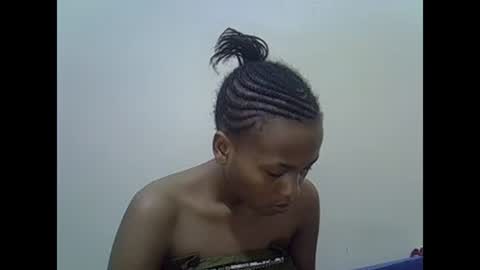 Snapshot of prettyqueenn1 chatting on 01/29/25, 04:26 sharon online show from 01/29/25, 04:26