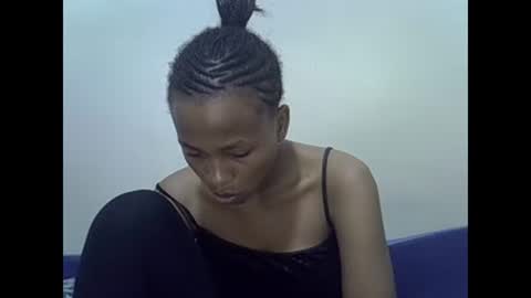 Snapshot of prettyqueenn1 chatting on 01/30/25, 06:21 sharon online show from 01/30/25, 06:21