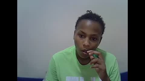 Snapshot of prettyqueenn1 chatting on 02/08/25, 11:45 sharon online show from 02/08/25, 11:45