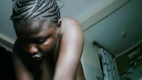 prettyreen online show from 10/18/25, 09:37