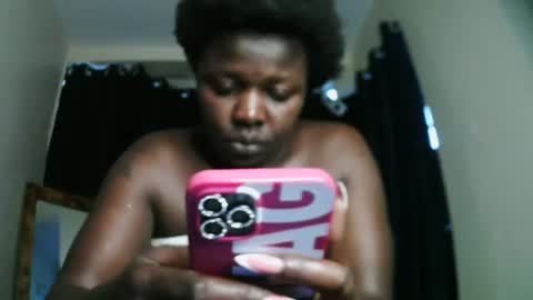 Snapshot of prettyreen chatting on 07/11/26, 08:39 prettyreen online show from 07/11/26, 08:39