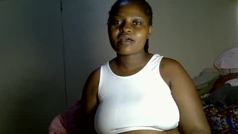 Snapshot of prettyriss chatting on 04/16/26, 10:56 prettyriss online show from 04/16/26, 10:56