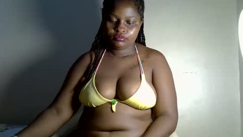 Snapshot of prettyriss chatting on 05/06/26, 12:52 prettyriss online show from 05/06/26, 12:52