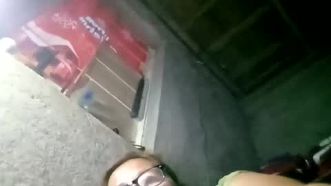 Snapshot of prettyrose01 chatting on 12/28/24, 12:35 prettyrose01 online show from 12/28/24, 12:35