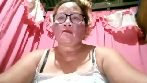Snapshot of prettyrose01 chatting on 06/29/26, 12:38 prettyrose01 online show from 06/29/26, 12:38