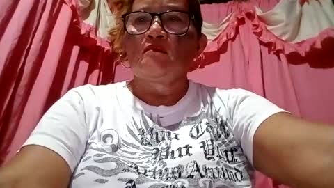 Snapshot of prettyrose01 chatting on 07/19/26, 01:37 prettyrose01 online show from 07/19/26, 01:37