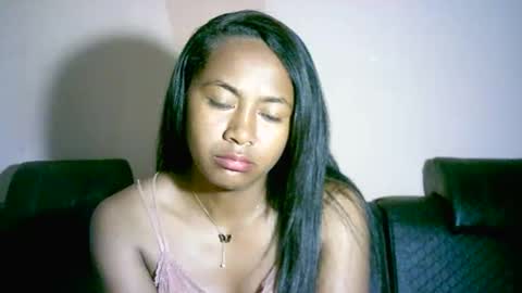 Snapshot of prettysexy3601 chatting on 12/23/25, 02:42 prettysexy3601 online show from 12/23/25, 02:42