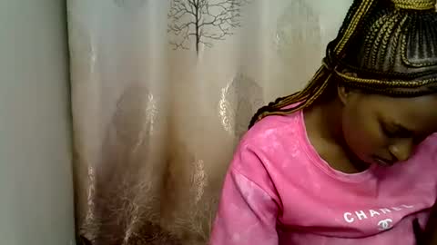 prettyshasha_ online show from 09/25/25, 01:53