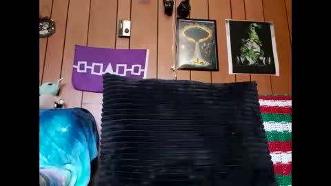 Snapshot of prettysolidd7 chatting on 12/31/24, 01:30 prettysolidd7 online show from 12/31/24, 01:30