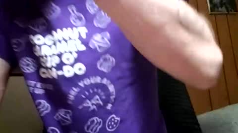 Snapshot of prettysolidd7 chatting on 02/09/25, 08:33 prettysolidd7 online show from 02/09/25, 08:33