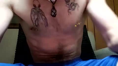 Snapshot of prettysolidd7 chatting on 02/10/25, 12:19 prettysolidd7 online show from 02/10/25, 12:19