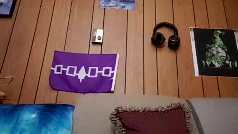 Snapshot of prettysolidd7 chatting on 02/23/25, 02:51 prettysolidd7 online show from 02/23/25, 02:51