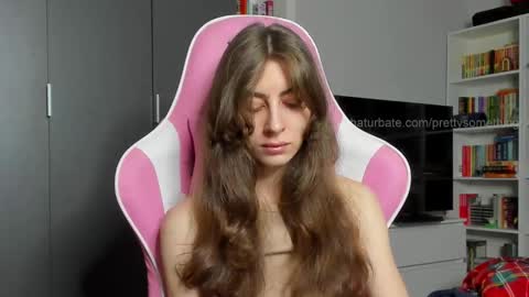 Sophie  next stream will be at Monday  i will wait you guys  online show from 11/17/25, 06:30