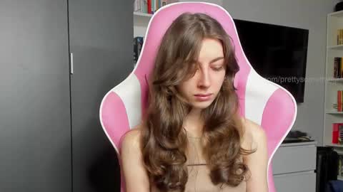 Sophie  next stream will be at Monday  i will wait you guys  online show from 12/02/25, 08:52