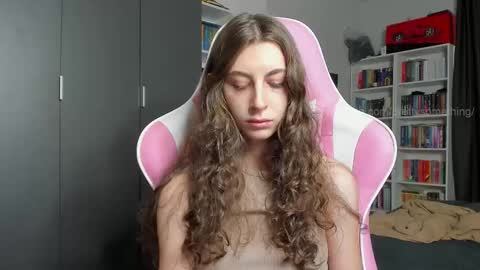 Sophie  next stream will be at Monday  i will wait you guys  online show from 03/11/26, 01:39