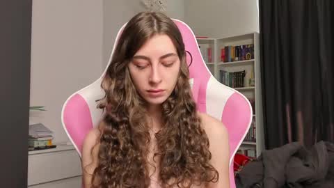 Sophie  next stream will be at Monday  i will wait you guys  online show from 05/26/26, 06:31