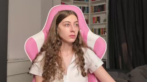 Sophie  next stream will be at Monday  i will wait you guys  online show from 07/18/26, 06:39