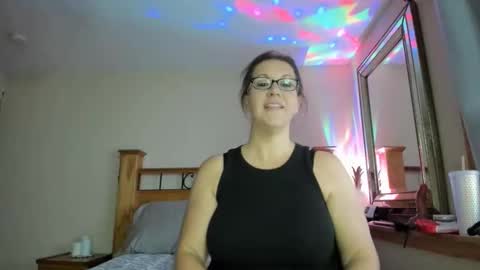 prettystarmn online show from 11/13/25, 04:11