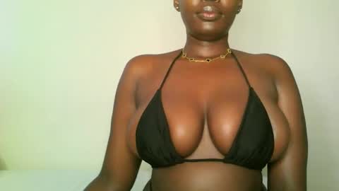 Snapshot of prettyvishy chatting on 02/12/25, 05:47 prettyvishy online show from 02/12/25, 05:47