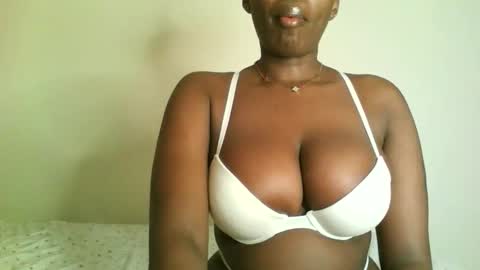 Snapshot of prettyvishy chatting on 09/16/25, 02:23 prettyvishy online show from 09/16/25, 02:23