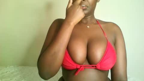 Snapshot of prettyvishy chatting on 12/01/25, 02:38 prettyvishy online show from 12/01/25, 02:38