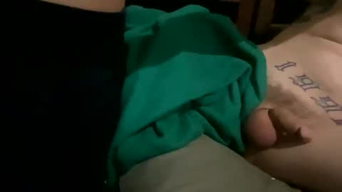 Snapshot of prettywildd chatting on 12/19/24, 08:13 Pretty locos online show from 12/19/24, 08:13