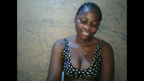 Snapshot of prettyxxpac chatting on 04/17/26, 02:25 prettyxxpac online show from 04/17/26, 02:25