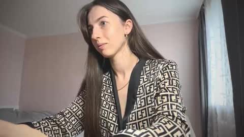 prettyyy_angel online show from 10/07/25, 12:13