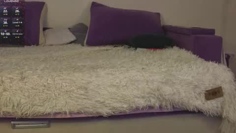 Snapshot of prettyyy_kitty chatting on 03/15/26, 02:17 Kitty online show from 03/15/26, 02:17