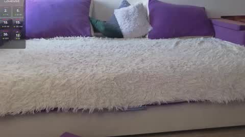 Snapshot of prettyyy_kitty chatting on 03/18/26, 02:15 Kitty online show from 03/18/26, 02:15