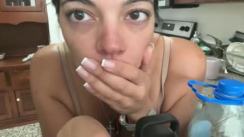 Snapshot of prettyyykittyyy22 chatting on 01/11/26, 06:35 prettyyykittyyy22 online show from 01/11/26, 06:35