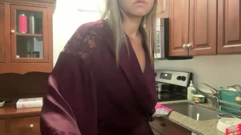 Snapshot of prettyyykittyyy22 chatting on 02/08/26, 03:59 prettyyykittyyy22 online show from 02/08/26, 03:59