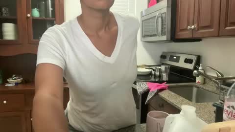 Snapshot of prettyyykittyyy22 chatting on 03/08/26, 03:38 prettyyykittyyy22 online show from 03/08/26, 03:38