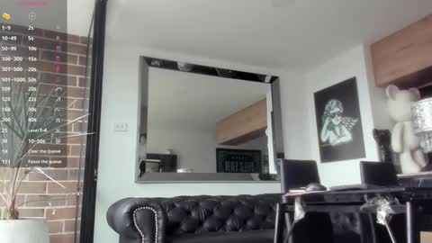 Snapshot of pretur_crubaa chatting on 09/17/25, 12:07 PRETUR online show from 09/17/25, 12:07