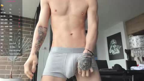 Snapshot of pretur_crubaa chatting on 10/12/25, 12:15 PRETUR online show from 10/12/25, 12:15