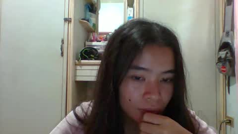 Snapshot of prety784828 chatting on 04/20/26, 06:38 prety784828 online show from 04/20/26, 06:38