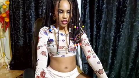 priceless_sexy online show from 12/30/24, 06:05