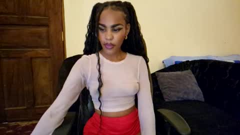 Snapshot of priceless_sexy chatting on 04/25/26, 10:07 priceless_sexy online show from 04/25/26, 10:07