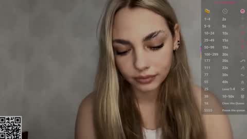 Snapshot of pricillahoinacki chatting on 12/15/25, 05:50 Amelia online show from 12/15/25, 05:50