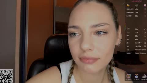 Snapshot of pricillahoinacki chatting on 01/06/26, 07:06 Amelia online show from 01/06/26, 07:06