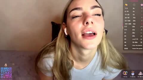 Snapshot of pricillahoinacki chatting on 02/02/26, 06:17 Amelia online show from 02/02/26, 06:17