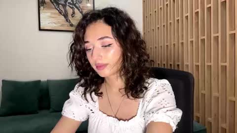 Sofi online show from 02/11/26, 02:22