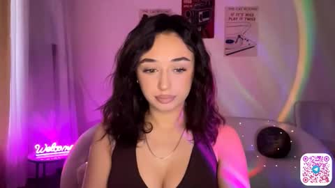 Snapshot of pricillalivsey chatting on 03/15/26, 11:05 Sofi online show from 03/15/26, 11:05